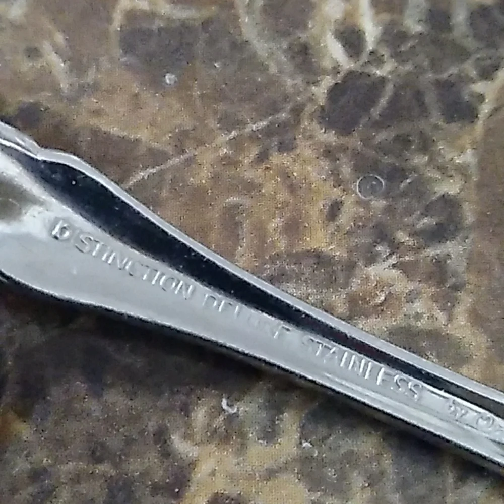 Distinction Deluxe Raphael 1 Salad Fork Glossy Stainless Flatware